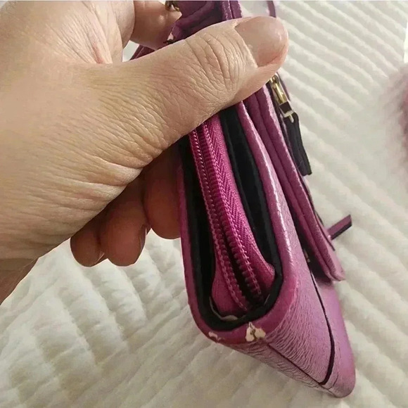 Nicole Miller fuchsia purse - Picture 8 of 8